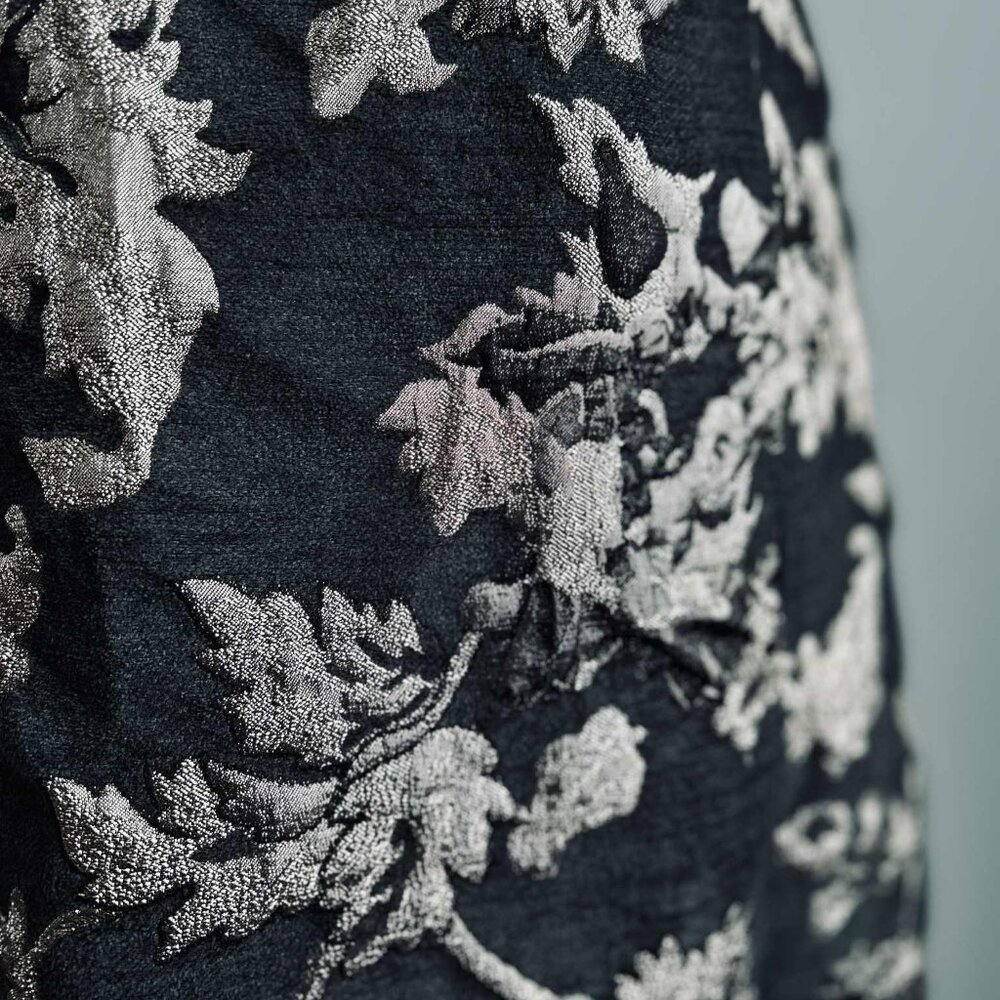 Luisa Cerano Charcoal Metallic Floral Jacquard Shift Dress with Pockets – US 12 - Picture 12 of 13